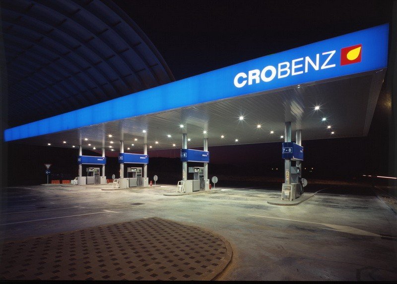 Arhitektura i veliki formati 8